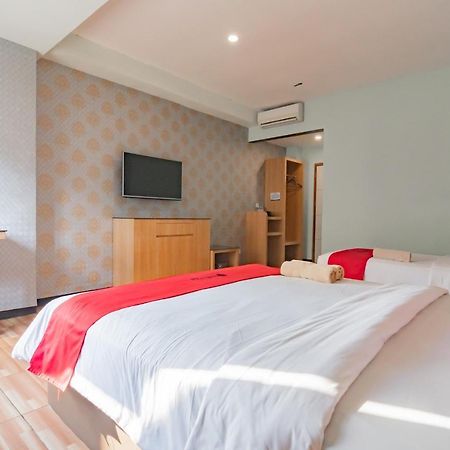 Hotel Reddoorz Premium Near Bandung Station Zewnętrze zdjęcie