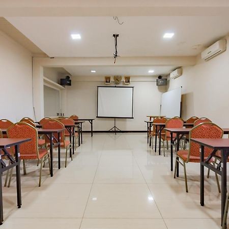 Hotel Reddoorz Premium Near Bandung Station Zewnętrze zdjęcie