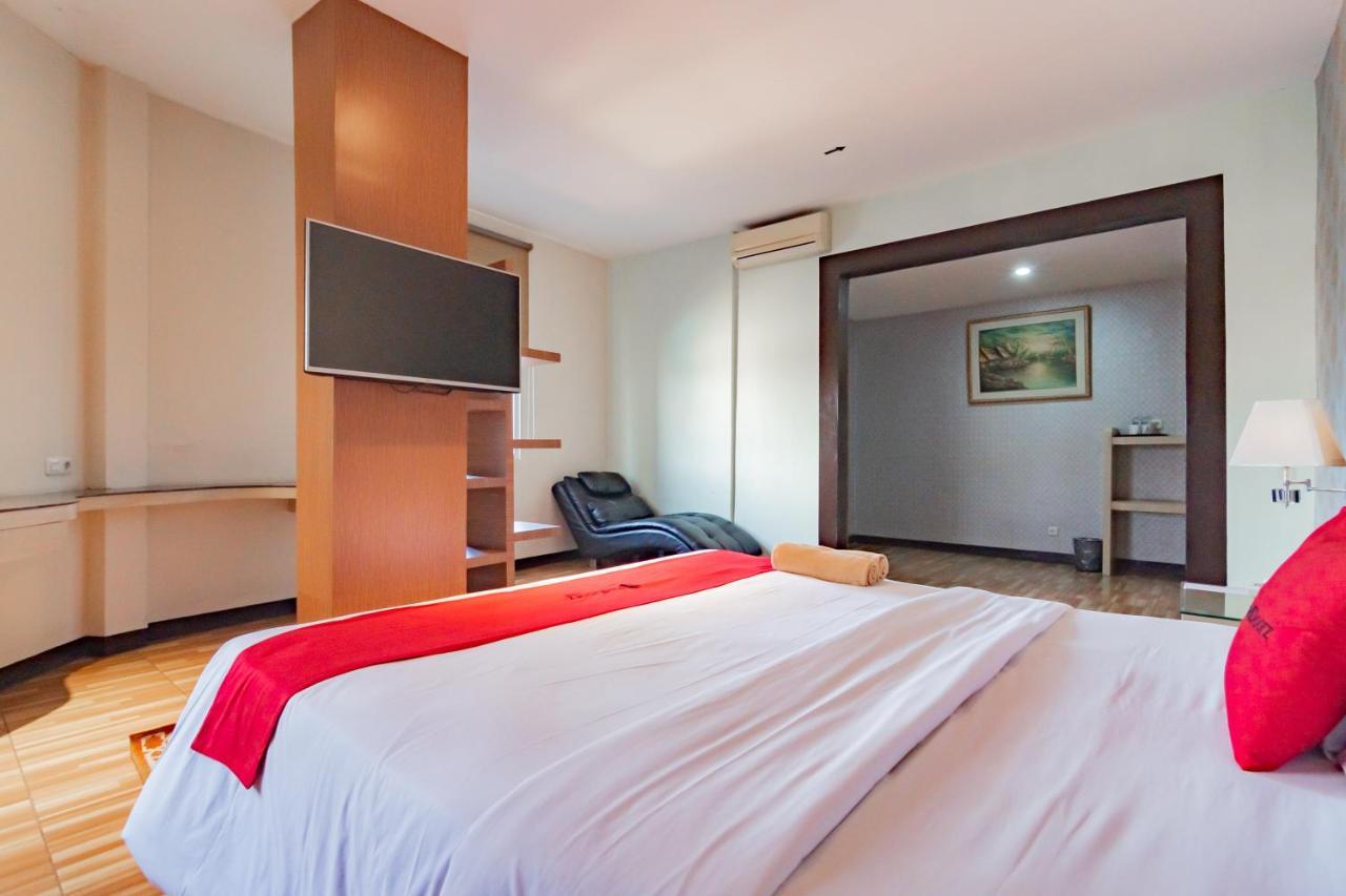 Hotel Reddoorz Premium Near Bandung Station Zewnętrze zdjęcie