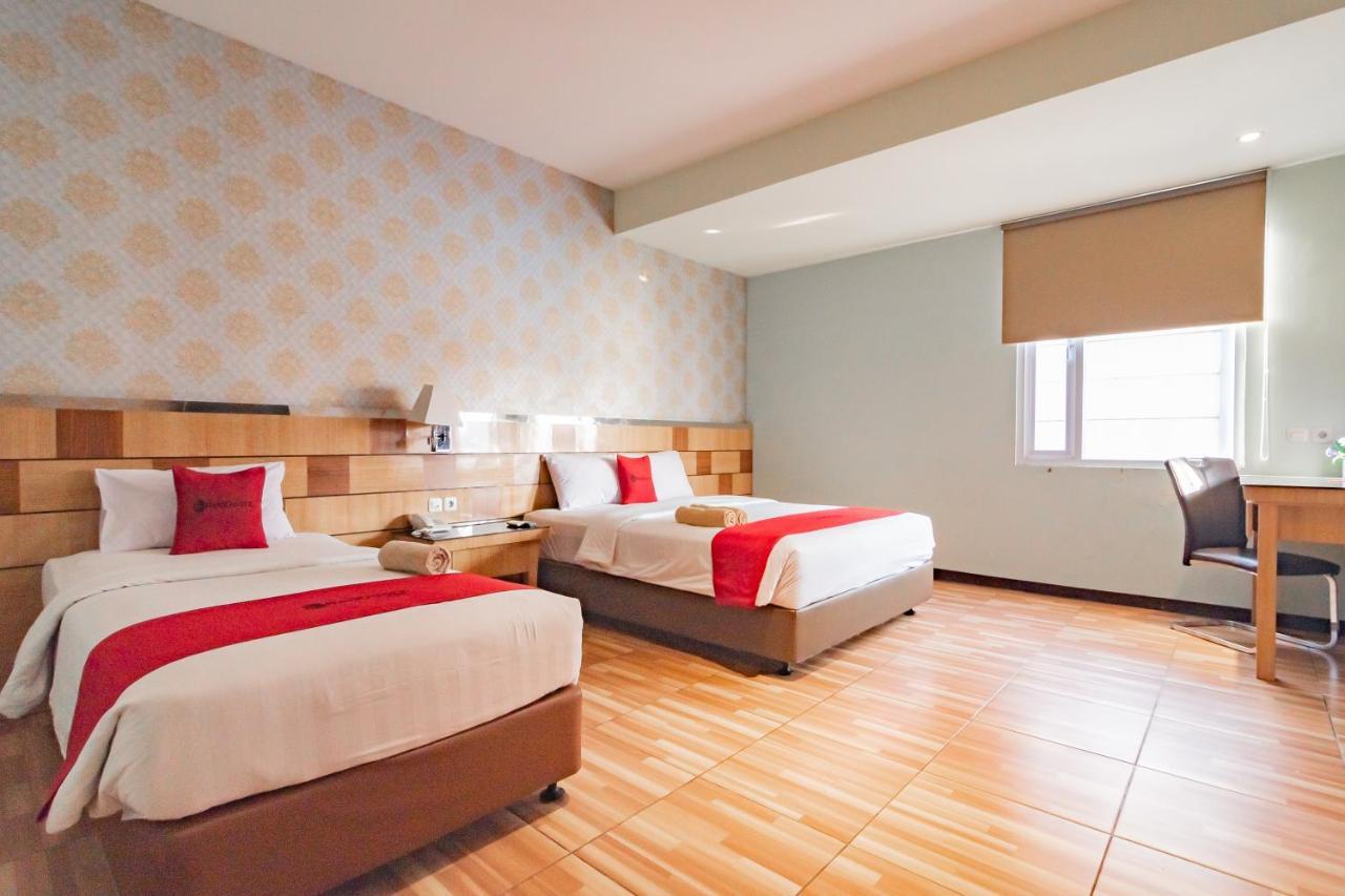 Hotel Reddoorz Premium Near Bandung Station Zewnętrze zdjęcie