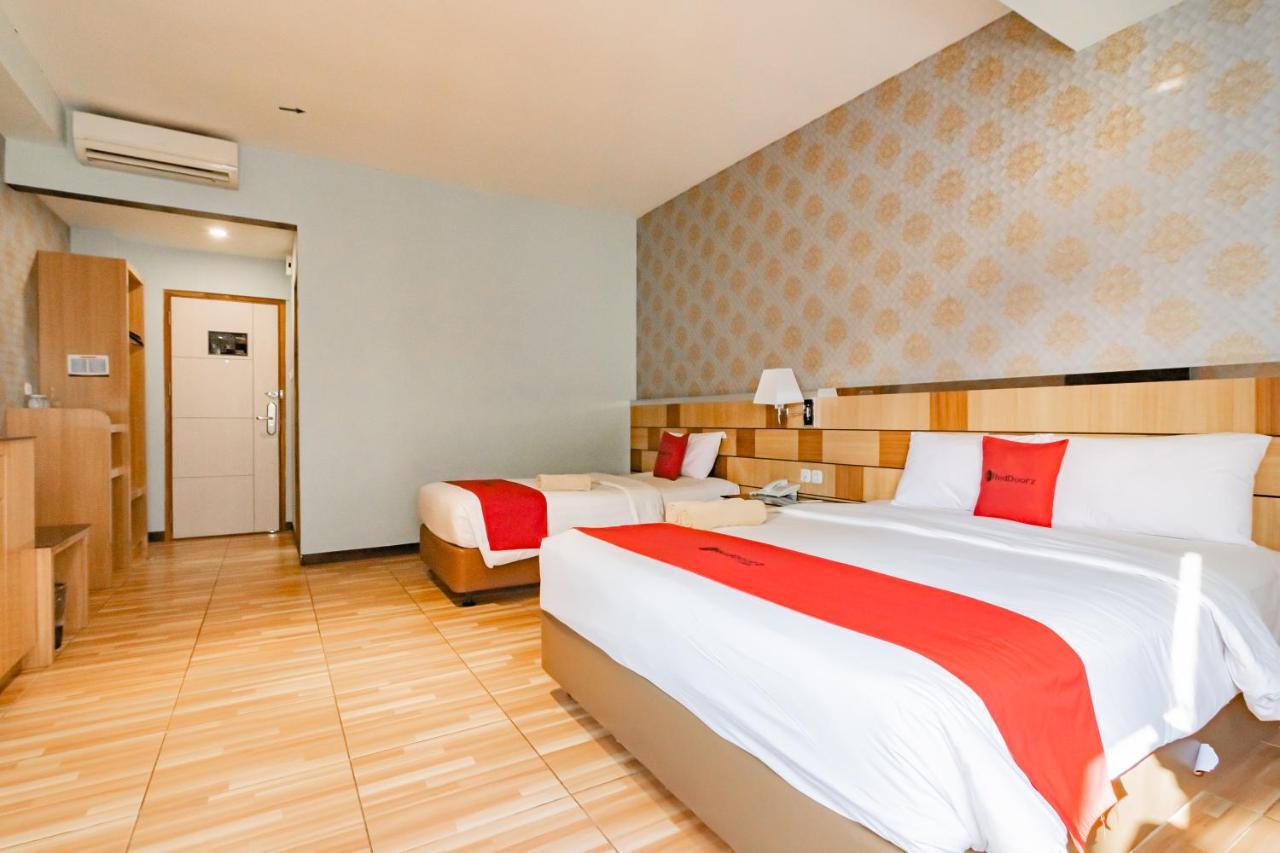 Hotel Reddoorz Premium Near Bandung Station Zewnętrze zdjęcie