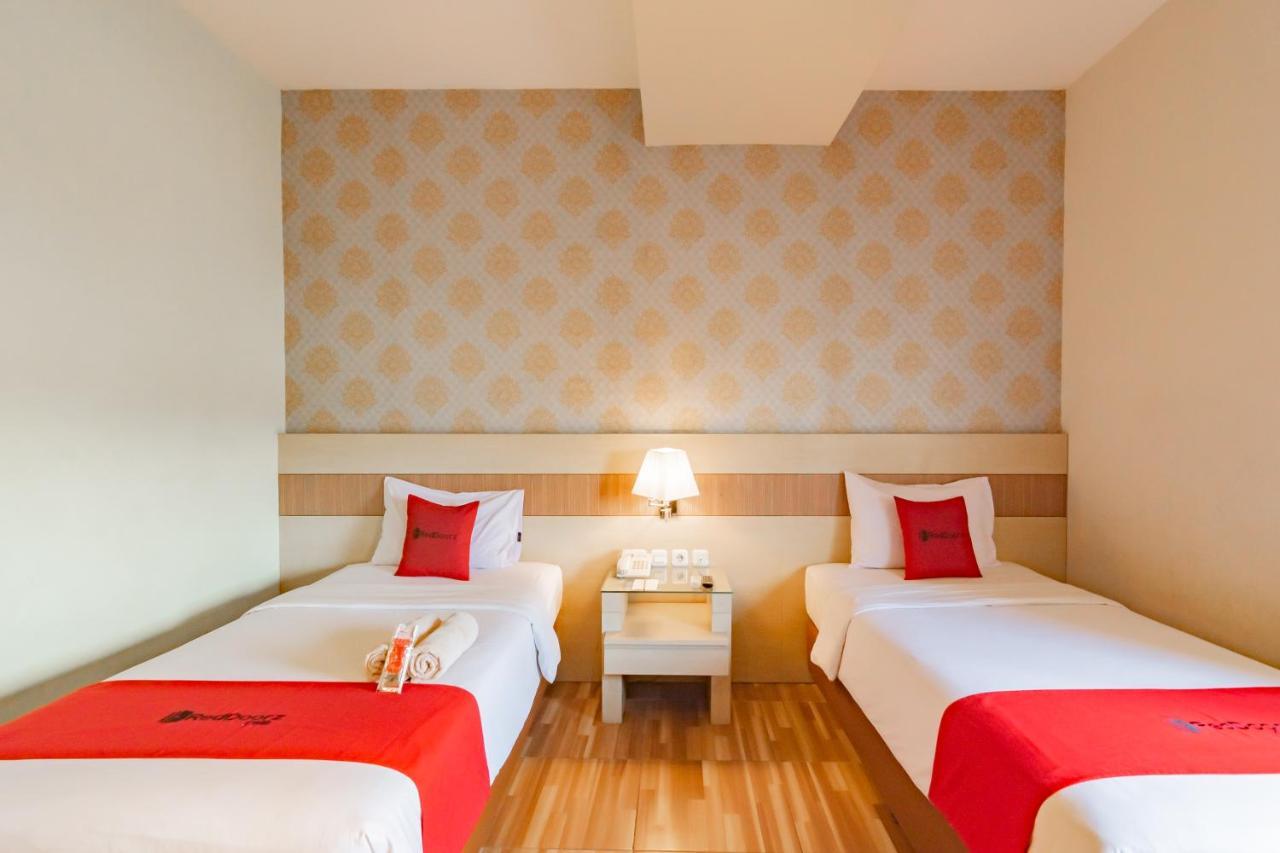 Hotel Reddoorz Premium Near Bandung Station Zewnętrze zdjęcie