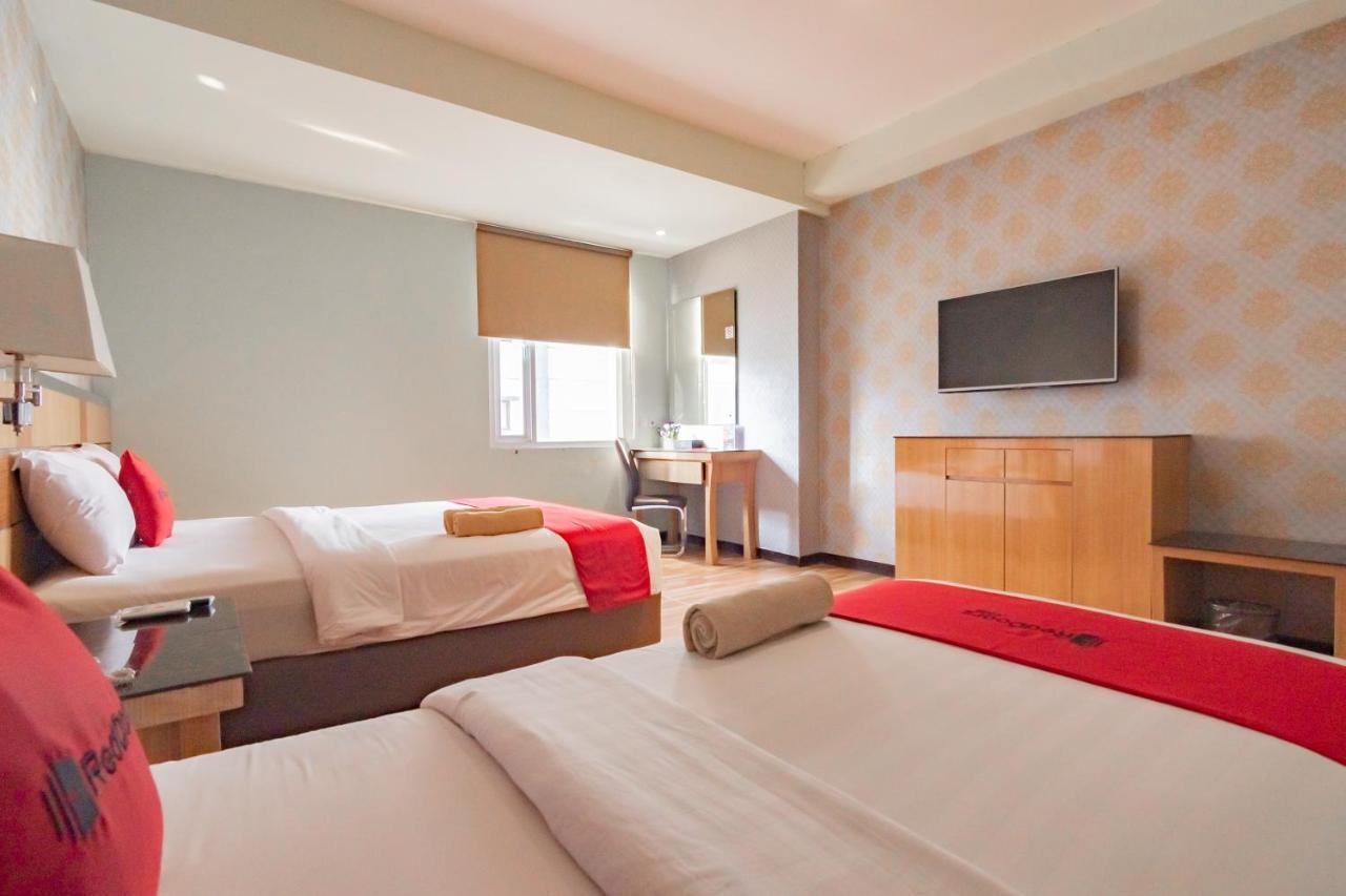 Hotel Reddoorz Premium Near Bandung Station Zewnętrze zdjęcie